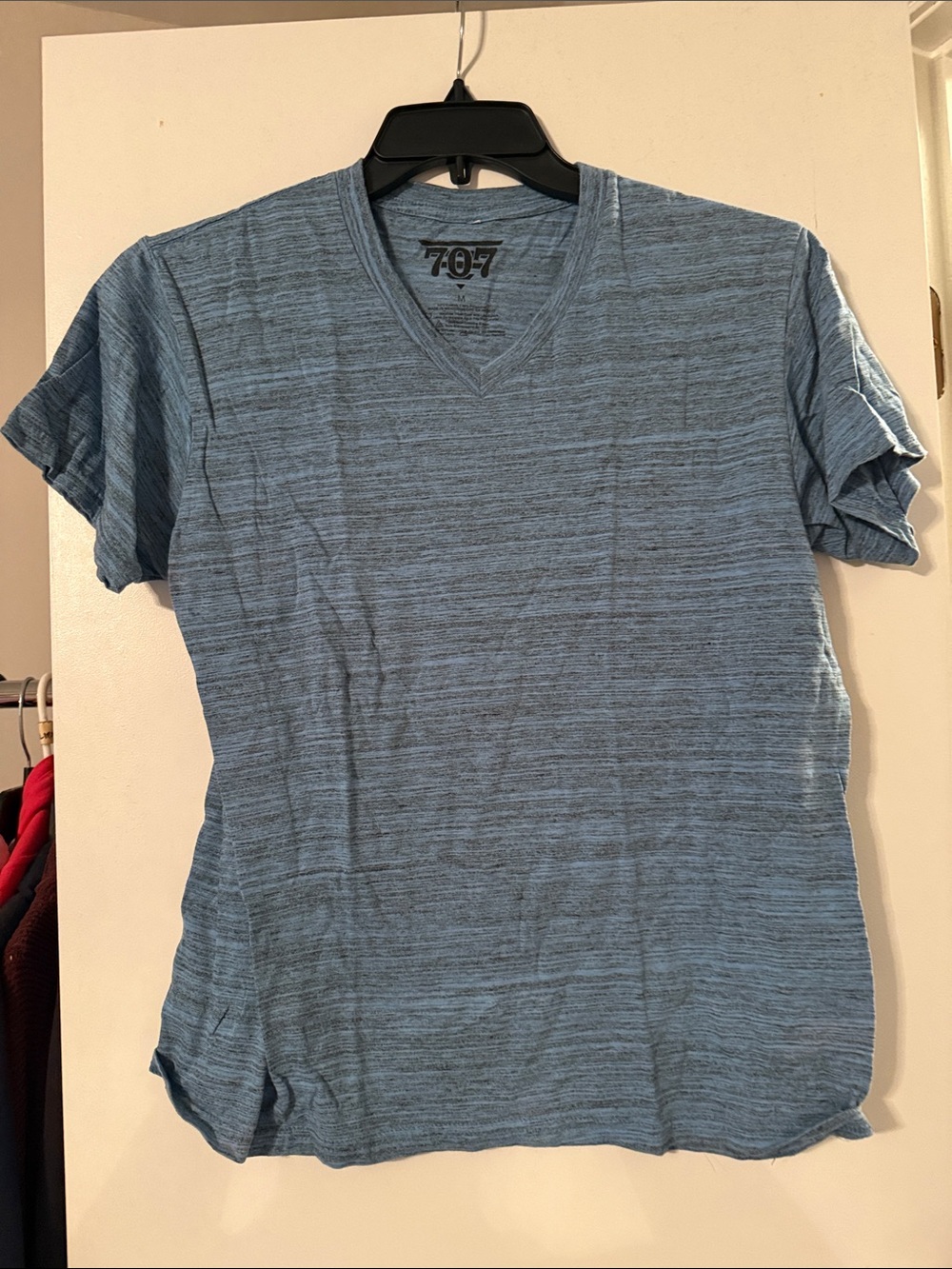 V neck tee